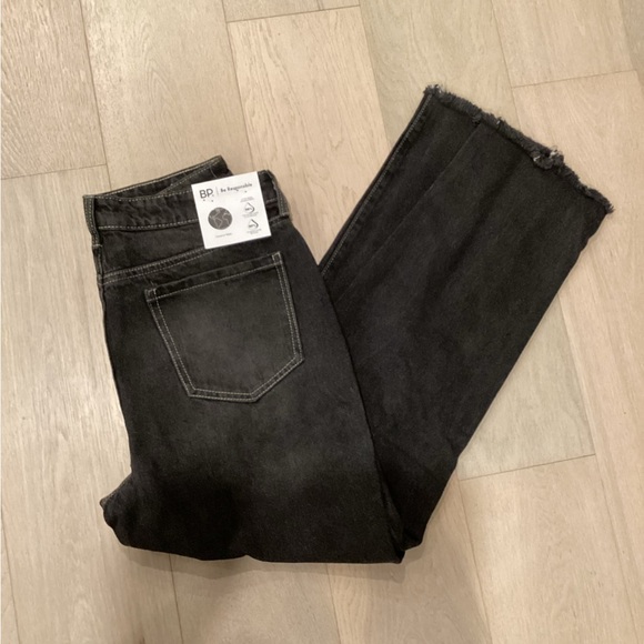 High Waist Ankle Mom Jeans - Picture 5 of 11